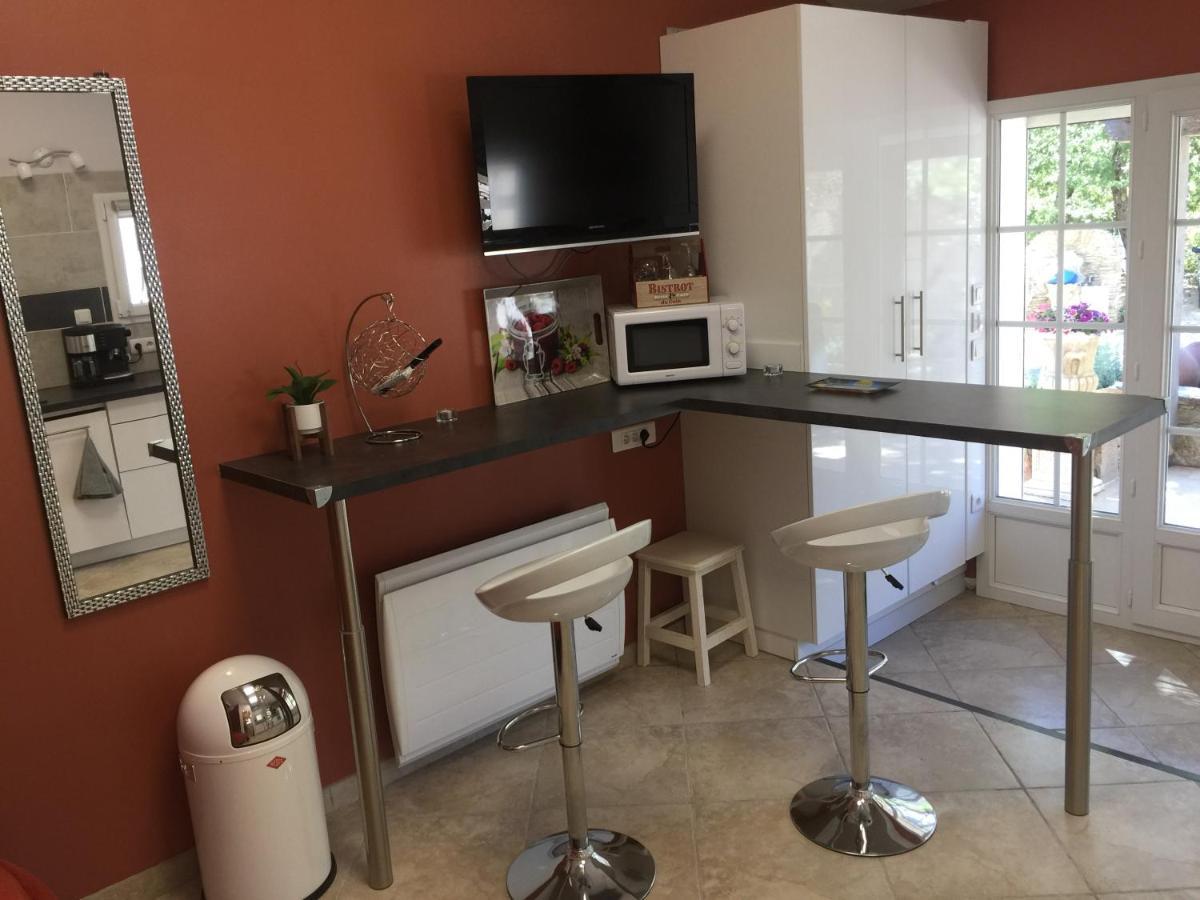 Dependance Individuelle Apartment Nans-les-Pins Exterior photo